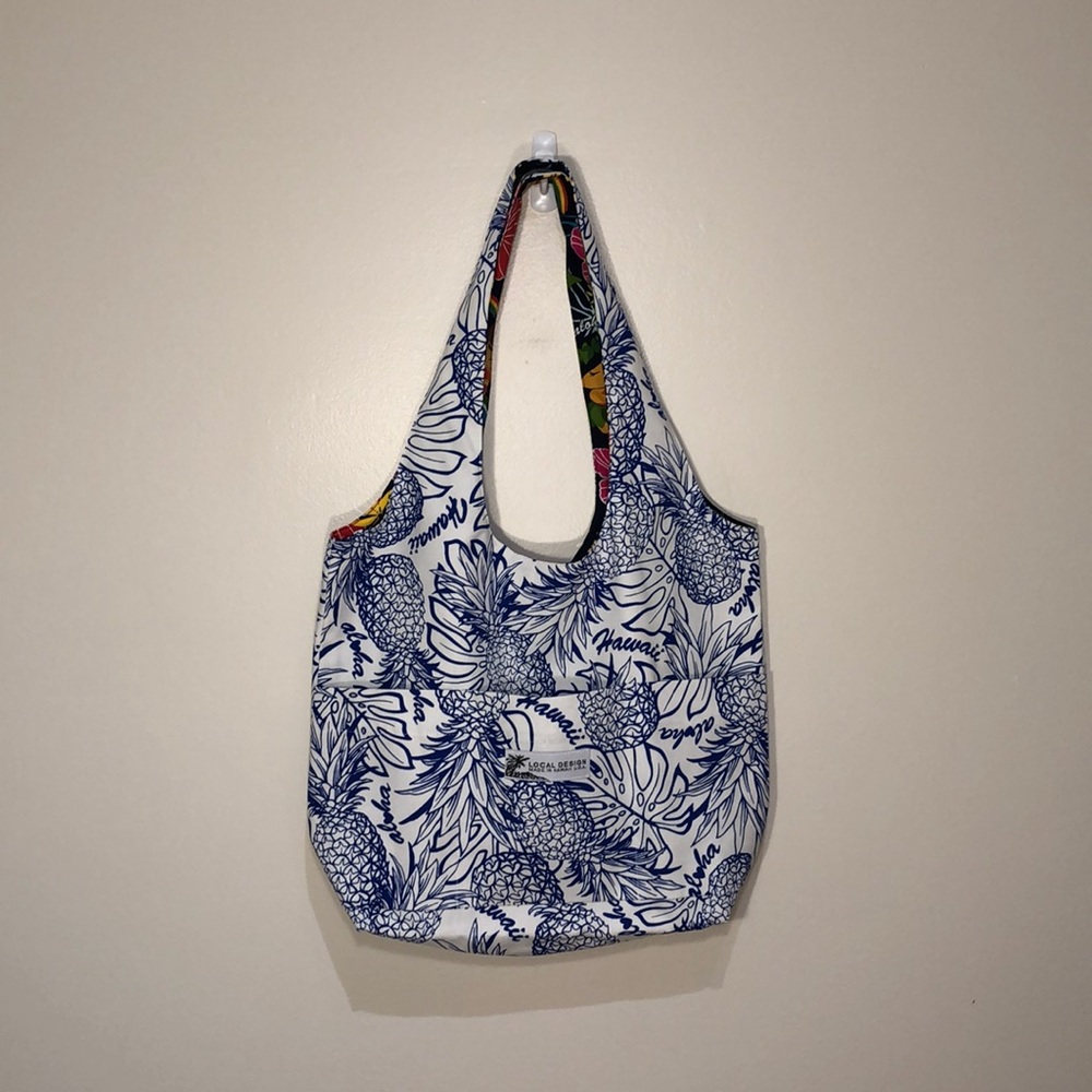 Made in Hawaii 6 Pocket Reversible Pineapple Hula Girl Aloha Hibiscus Tote Bag